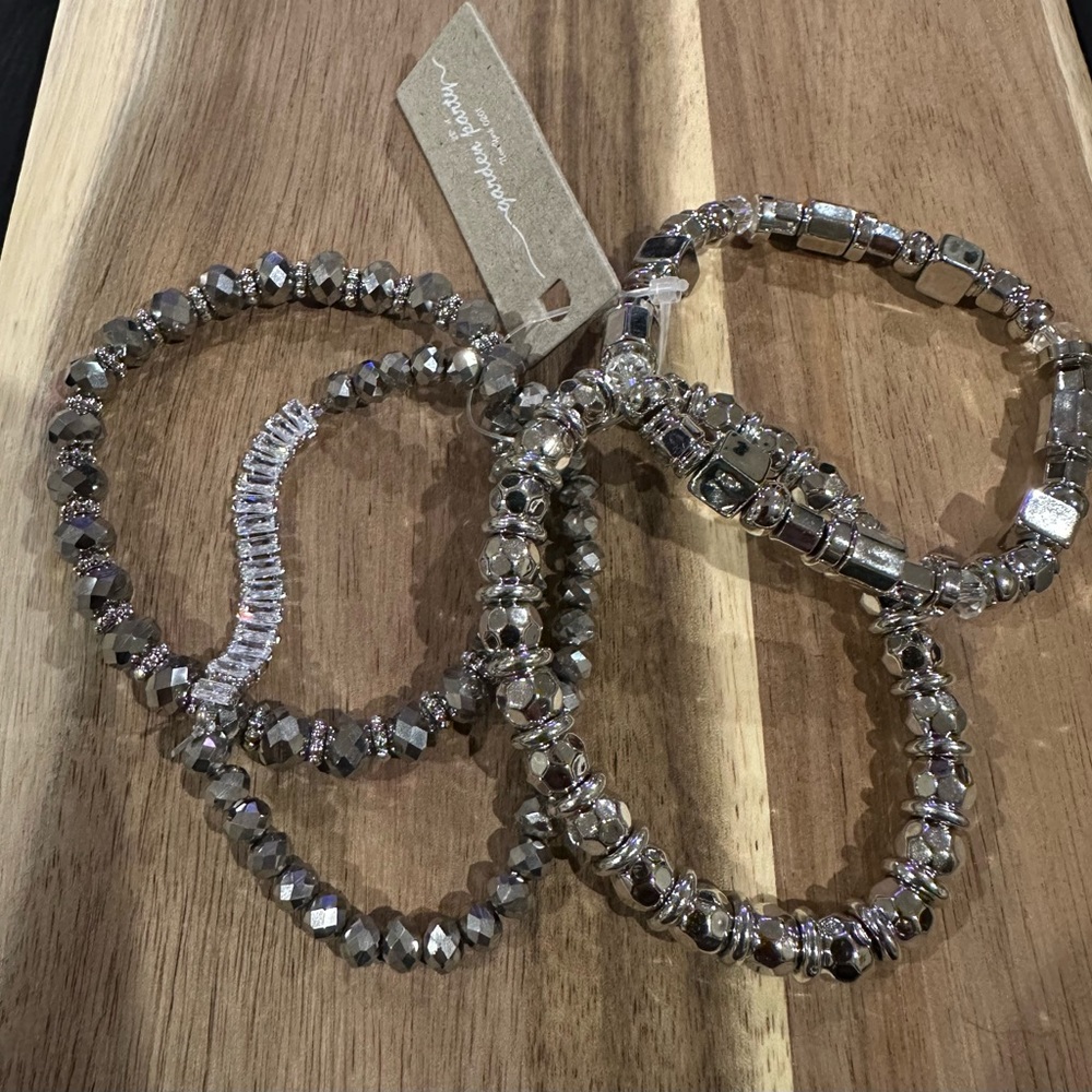 NWT Garden Party Set of Four Stretch Bracelet Stack in Silver and Gray Tone.